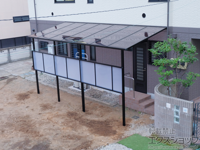 神奈川県平塚市ののテラス屋根 スピーネ F型 テラスタイプ 連棟 積雪〜20cm対応 施工例