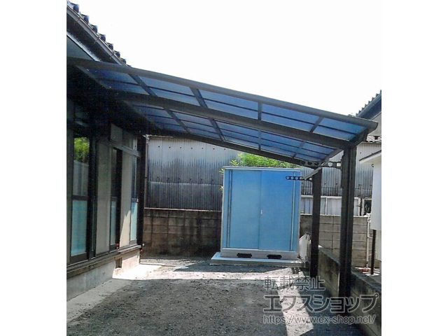 鹿児島県姶良郡姶良町のLIXIL リクシル（トステム）のカーポート ルーフポートシグマIII 積雪〜20cm対応 施工例