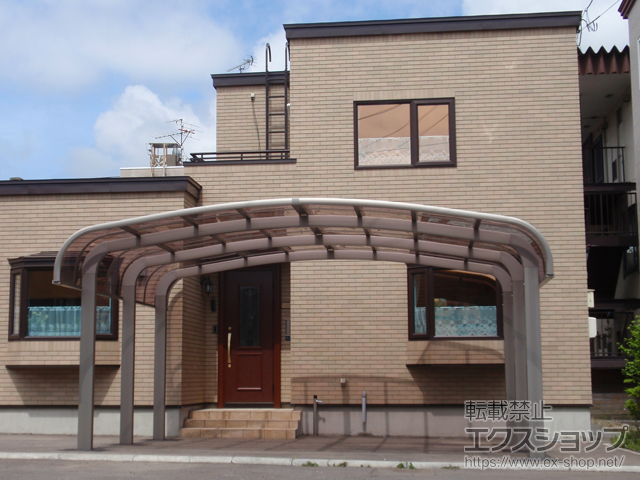 北海道函館市のLIXIL リクシル（トステム）のカーポート テールポートシグマIII 1500 ワイド 積雪〜50cm対応 施工例