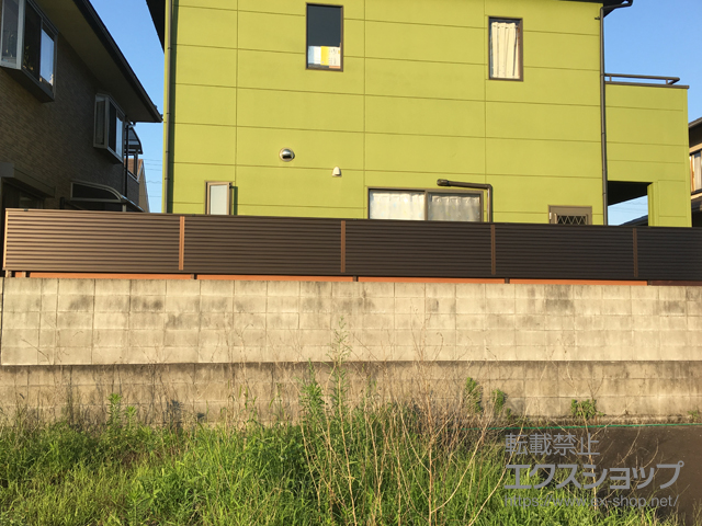 香川県仲多度郡琴平町ののフェンス・柵 ミエーネフェンス 目隠しルーバータイプ 自由柱施工 施工例