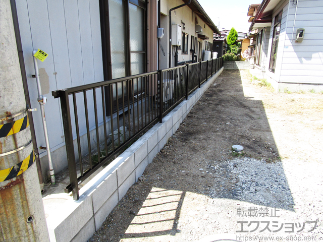 山形県山形市ののフェンス・柵 ミエッタフェンス 防犯たて格子タイプ 自由柱施工 施工例