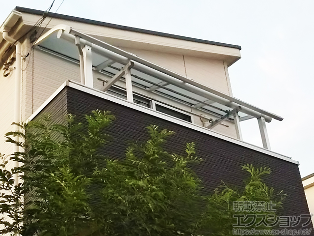 埼玉県さいたま市ののバルコニー・ベランダ屋根 ヴェクターテラス R型 屋根タイプ 単体 積雪〜20cm対応 施工例