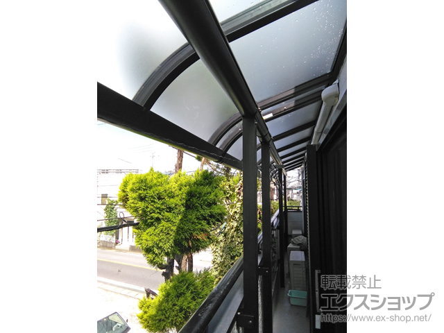 千葉県柏市ののバルコニー・ベランダ屋根 プレシオステラス R型 屋根タイプ 単体 積雪〜20cm対応 施工例