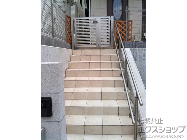 東京都町田市のの門扉 プレスタ門扉 3型 太横桟 両開き親子 柱使用 施工例