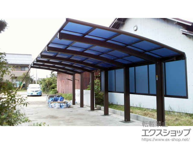 鳥取県東伯郡北栄町ののカーポート レイナポートグラン50 縦連棟 積雪〜50cm対応 施工例