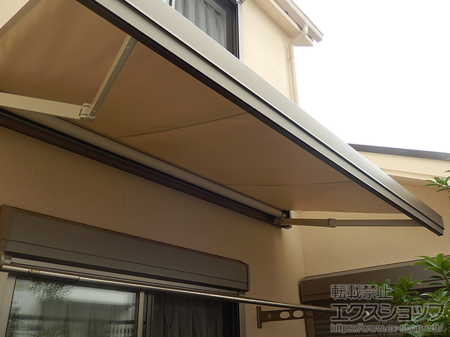 愛知県名古屋市のLIXIL リクシル（トステム）のオーニング・日よけ 彩風 あやかぜ S型 手動式 施工例