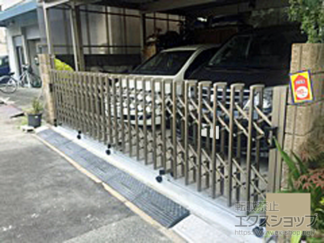 大阪府東大阪市ののカーゲート 【提案/仮】エクモアHA 両開閉可能タイプ 単体セット フラットレール 52S 施工例