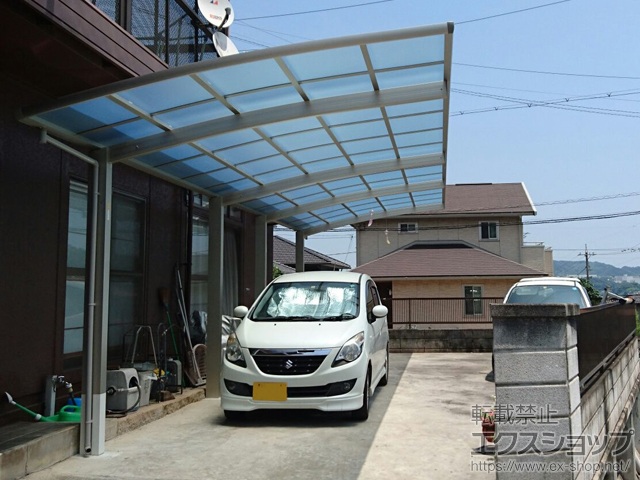 広島県福山市ののカーポート レイナポートグラン 縦連棟　積雪〜20cm対応 施工例