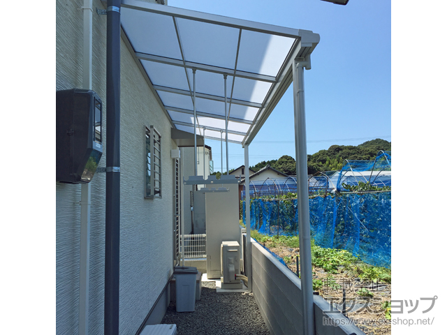 和歌山県和歌山市ののテラス屋根 スピーネ F型 テラスタイプ 単体 積雪〜20cm対応※正面台形納まり 施工例
