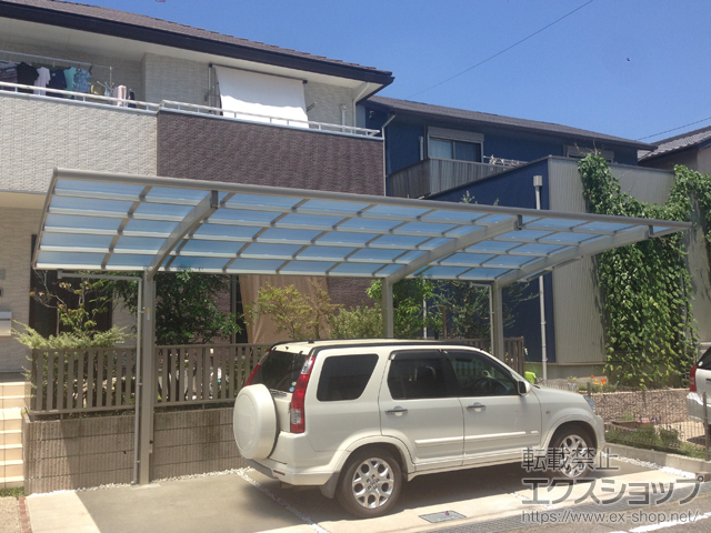 愛知県東海市ののカーポート レイナポートグラン 延長　積雪〜20cm対応＋着脱式サポート ハイロング用 2本入り×1セット/1本入り1セット 施工例