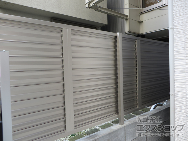 東京都渋谷区ののフェンス・柵 ミエーネフェンス 目隠しルーバータイプ 自由柱施工 施工例