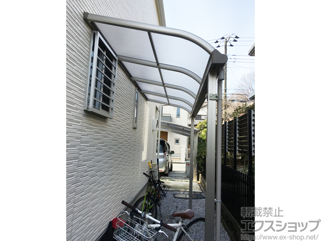 神奈川県横浜市ののテラス屋根 スピーネ R型 テラスタイプ 単体 積雪〜20cm対応 施工例