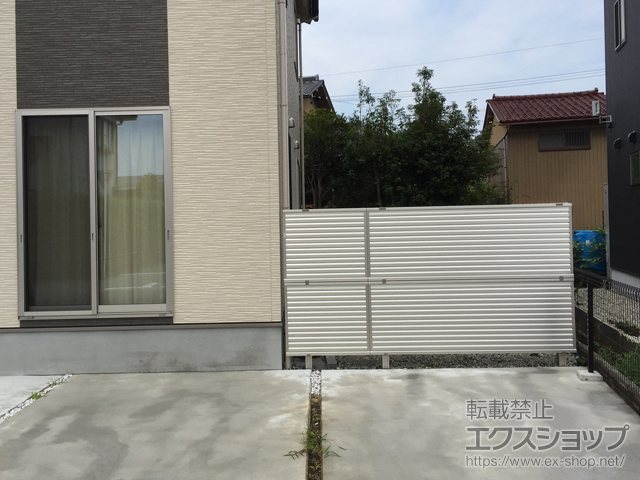 富山県富山市ののフェンス・柵 ミエーネフェンス 目隠しルーバータイプ 2段支柱 施工例