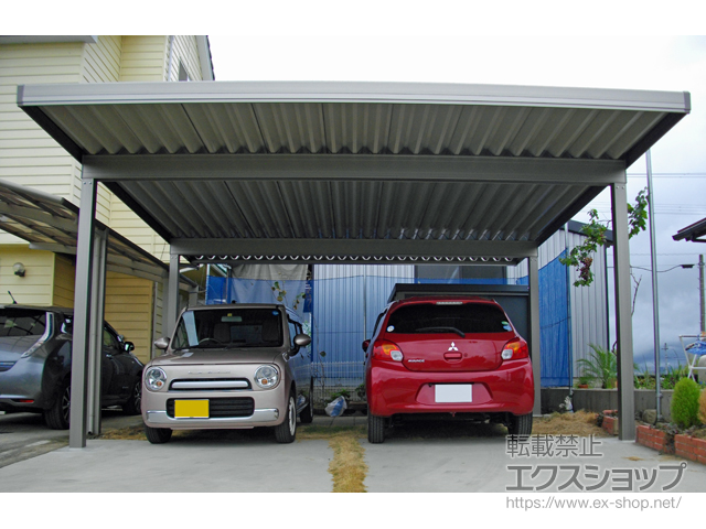 香川県高松市のLIXIL リクシル（トステム）のカーポート テリオスポートIII 1500 2台用 角柱4本仕様 積雪〜50cm対応 施工例
