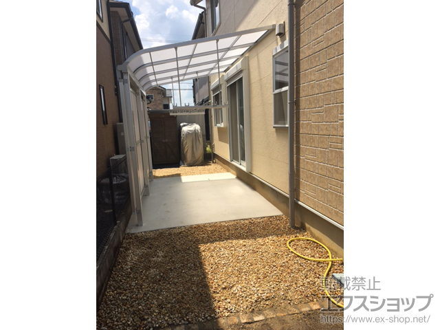 滋賀県東近江市ののテラス屋根 スピーネ R型 テラスタイプ 単体 積雪〜20cm対応 施工例