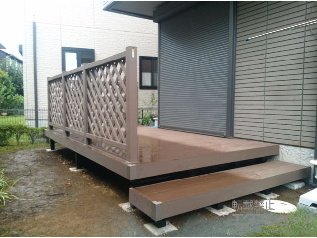 山梨県上野原市ののウッドデッキ リウッドデッキ 200 施工例