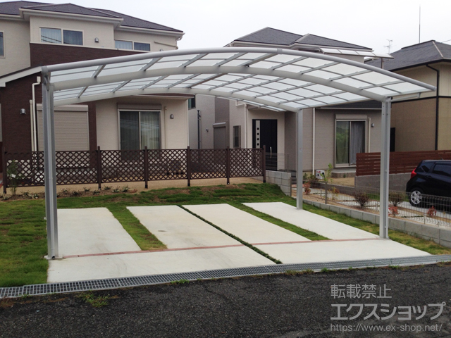 奈良県奈良市ののカーポート ネスカR (ラウンドスタイル) ワイド 積雪〜20cm対応 施工例