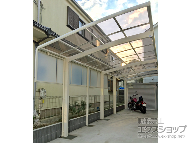 神奈川県横浜市ののカーポート ネスカR (ラウンドスタイル) 縦連棟 積雪〜20cm対応 施工例