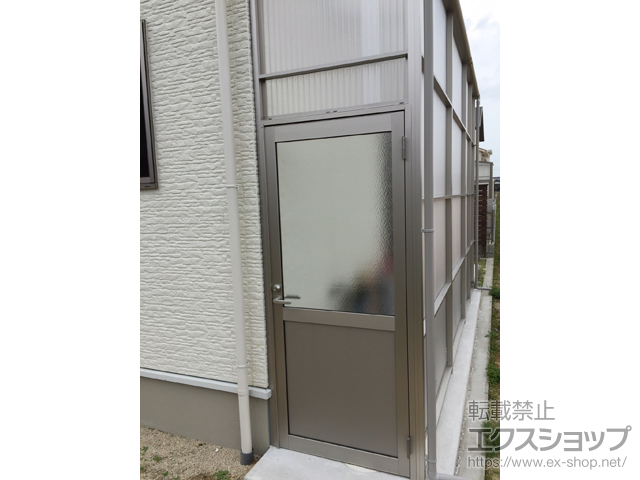 島根県松江市ののストックヤード ストックヤードII 片側ドア付きタイプ 積雪〜50ｃｍ対応 施工例