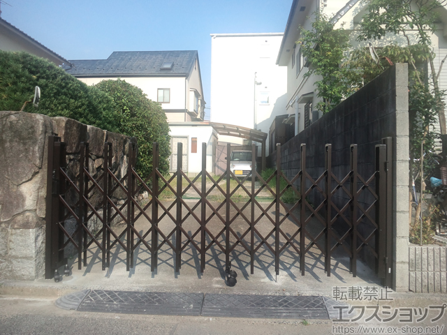 広島県廿日市市ののカーゲート トリップゲート RC型 ノンレール 片開き 30S 施工例