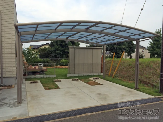 千葉県大網白里市のLIXIL(リクシル)のカーポート ネスカR (ラウンドスタイル) ワイド 積雪～20cm対応 施工例