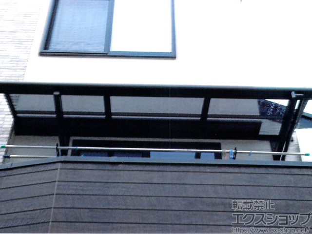 東京都足立区ののバルコニー・ベランダ屋根 スピーネ F型 ルーフタイプ 単体 積雪〜20cm対応 施工例
