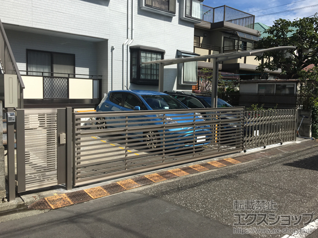 東京都大田区ののカーゲート レイオス3型(ペットガード) センターガイドレール 片開き 33S 施工例