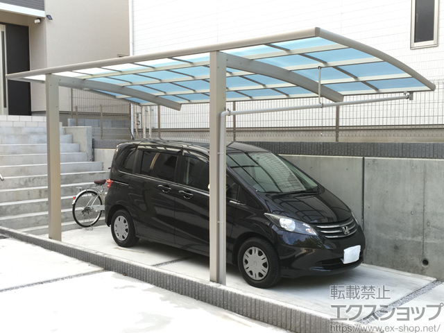 神奈川県川崎市ののカーポート レイナポートREグラン 前下がり 積雪〜20cm対応 施工例