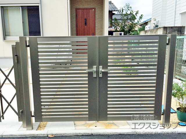 埼玉県川越市のの門扉 ライシス門扉 3型 太横桟 両開き 柱使用 施工例