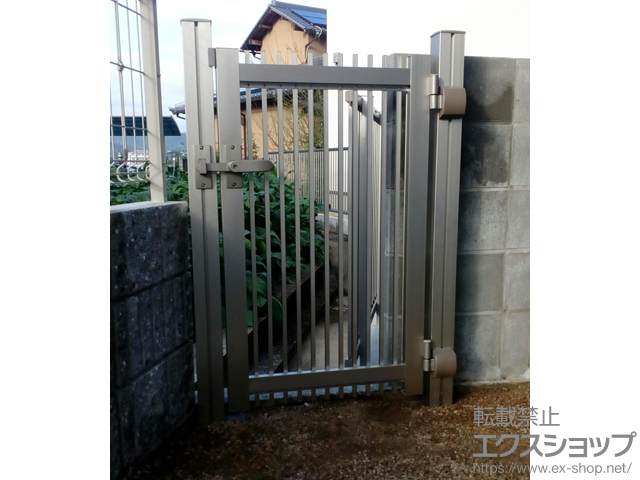 香川県高松市のの門扉 レスティン門扉 11型 片開き 門柱仕様 施工例