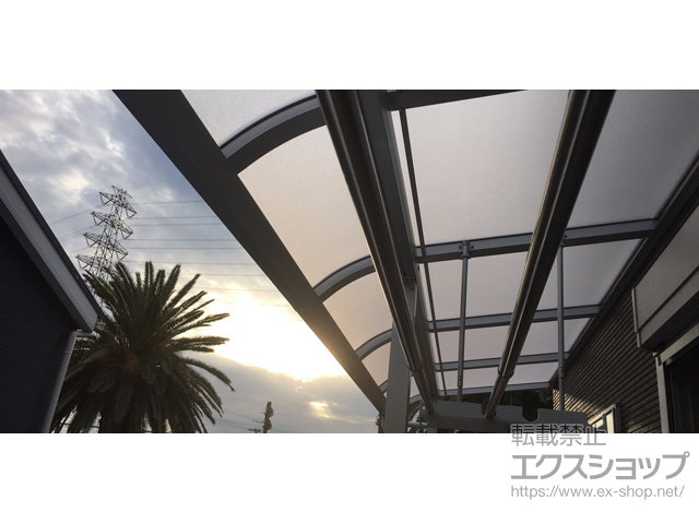 大阪府八尾市ののバルコニー・ベランダ屋根 スピーネ R型 屋根タイプ 連棟 積雪〜20cm対応 施工例