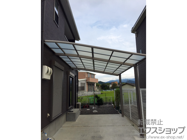 大阪府泉南郡熊取町のLIXIL リクシル（トステム）のカーポート ルーフポートシグマIII 積雪〜20cm対応 施工例