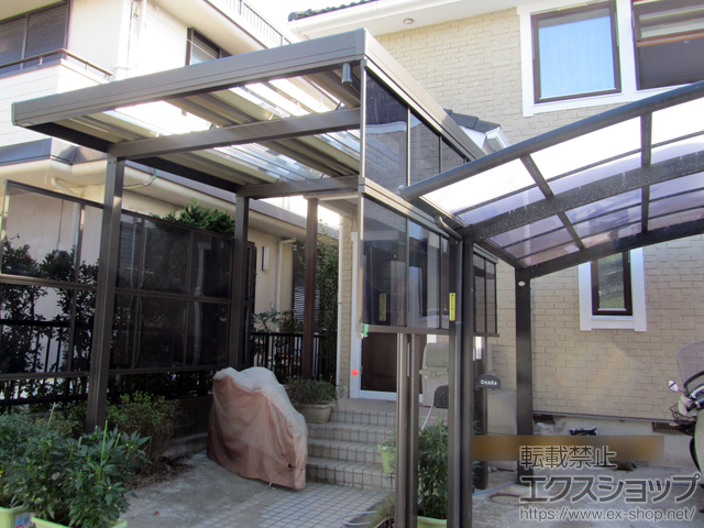 神奈川県鎌倉市のLIXIL リクシル（トステム）のカーポート テリオスポートIII 1500 角柱4本仕様 積雪〜50cm対応 施工例