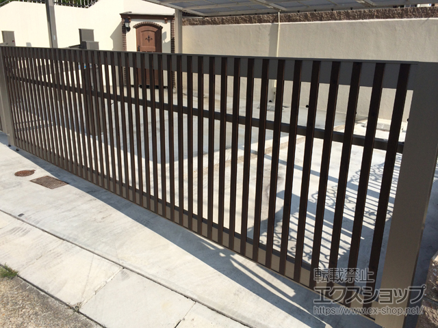 愛知県愛知郡東郷町ののカーゲート ラビーネM4型 ワイド 電動式 4812 施工例