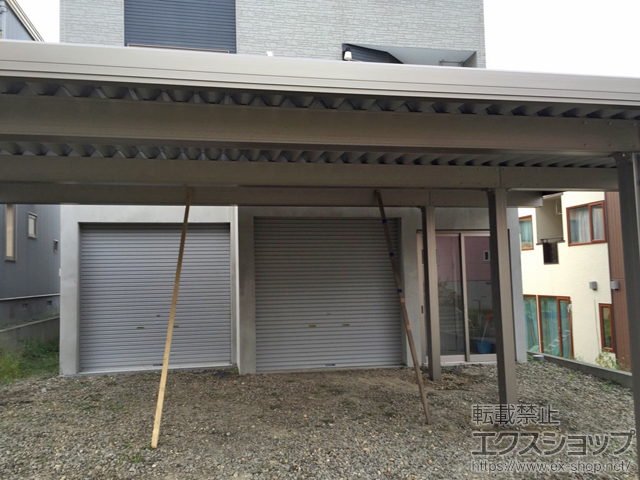 北海道小樽市のLIXIL リクシル（トステム）のカーポート テリオスポートIII 4500 2台用 間口延長 角柱6本仕様 積雪〜150cm対応 施工例