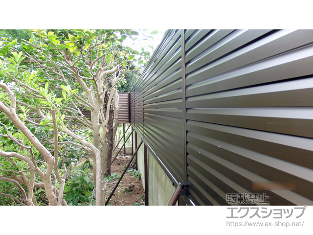 千葉県我孫子市ののフェンス・柵 レスティナフェンス5型 2段支柱（パネル1段付） 施工例