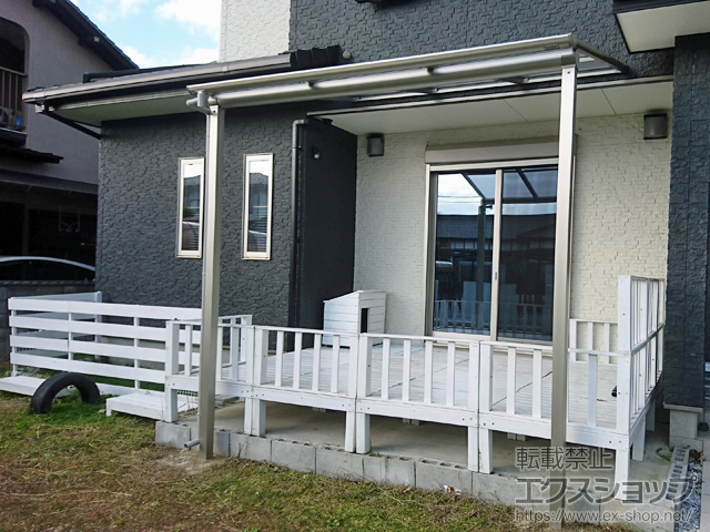 福岡県鞍手郡鞍手町ののテラス屋根 プレシオステラス F型 テラスタイプ 連棟 積雪〜20cm対応 施工例