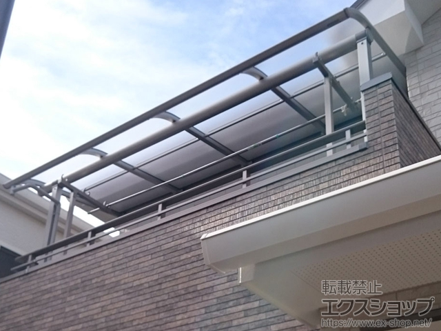 埼玉県狭山市ののバルコニー・ベランダ屋根 プレシオステラス R型 屋根タイプ 単体 積雪〜20cm対応 施工例