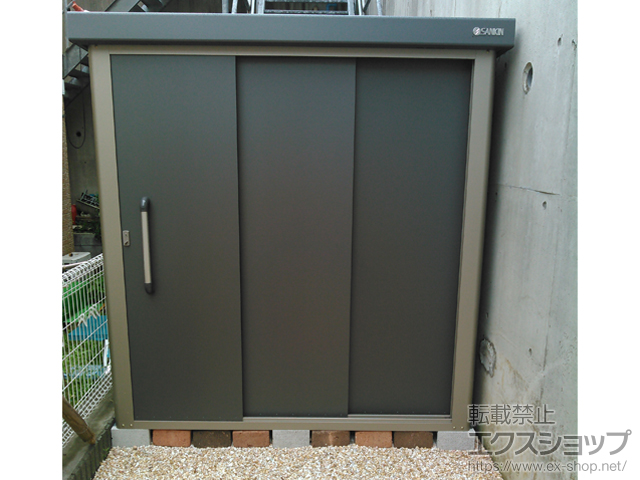 神奈川県横浜市のの物置・屋外倉庫 エスケーエイト  多雪型 (SK8S-70) 施工例