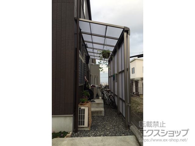 大分県大分市ののテラス屋根 スピーネ F型 テラスタイプ 連棟 積雪〜20cm対応＋前面スクリーン3段 施工例