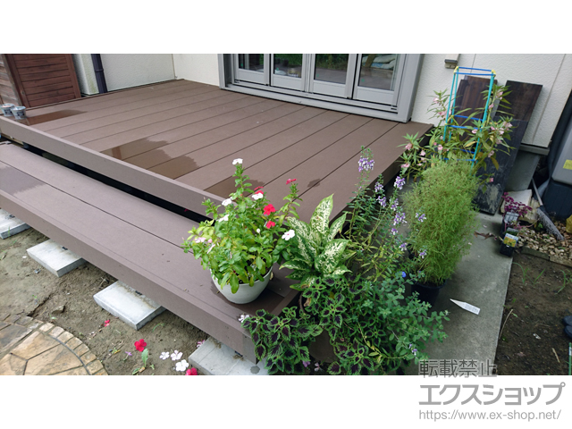 千葉県木更津市ののウッドデッキ リウッドデッキ 200＋リウッドデッキ200 段床セット 正面タイプ 1段 施工例