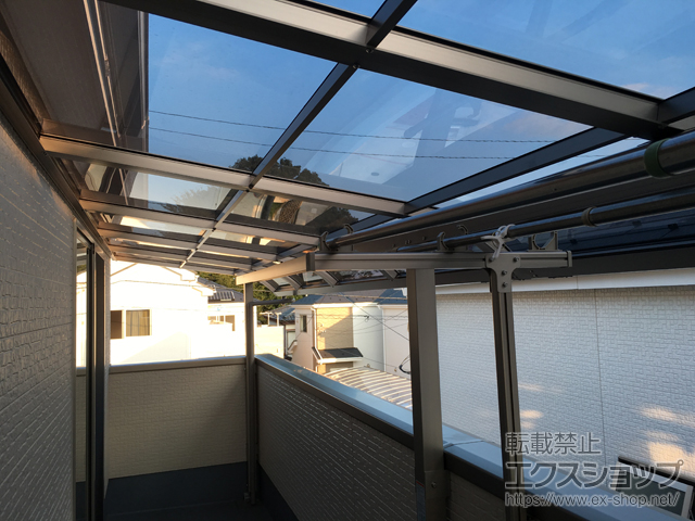 千葉県柏市ののバルコニー・ベランダ屋根 スピーネ R型 屋根タイプ 連棟 積雪〜20cm対応 施工例