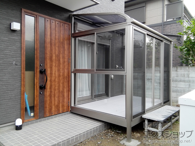 埼玉県川越市のlixil リクシル トステム テラス囲い サンルーム施工例 サニージュ R型 床納まり ランマ無 積雪 cm対応 側面付け物干し標準 2本入り 側面付け物干し吊り金具 1