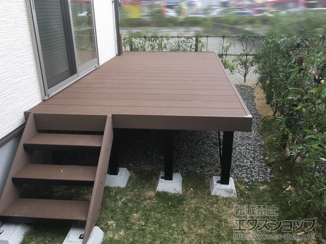富山県富山市ののウッドデッキ マージウッドデッキ＋マージウッドデッキ ステップHタイプ（3段） 施工例