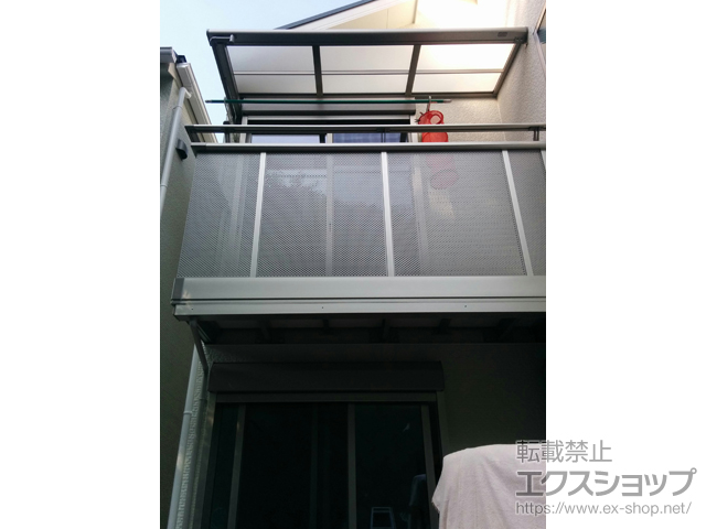 神奈川県横浜市ののバルコニー・ベランダ屋根 スピーネ F型 ルーフタイプ 単体 積雪〜20cm対応 片袖納まり 施工例