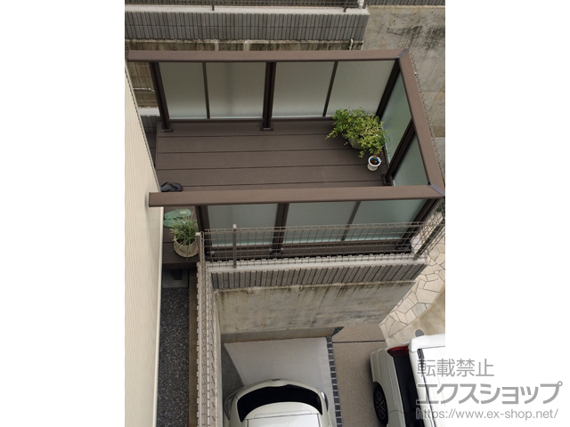 神奈川県川崎市のLIXIL リクシル（トステム）のウッドデッキ レストステージ 幕板納まり＋段床ステップ＋レストステージ デッキフェンス 施工例