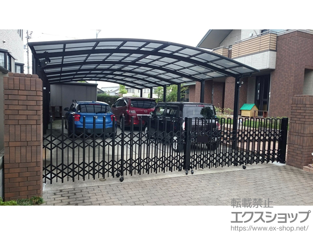 愛知県碧南市ののカーゲート トリップゲート ペットガード型 ノンレール 両開き 60W 施工例