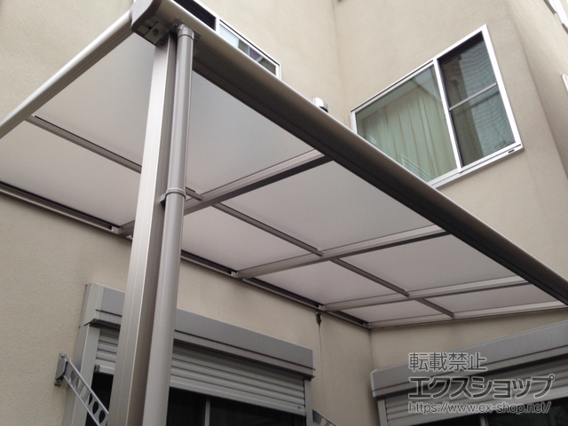 神奈川県相模原市ののテラス屋根 プレシオステラス F型 テラスタイプ 単体 積雪〜20cm対応 施工例