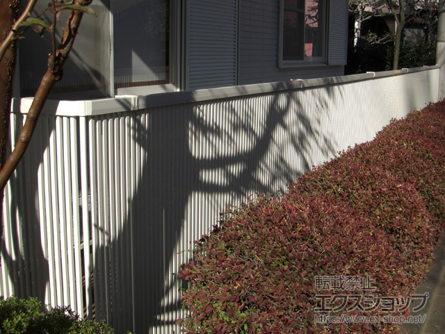 東京都町田市ののフェンス・柵 ライシスフェンス 2型 細たて桟 フリーポールタイプ 施工例