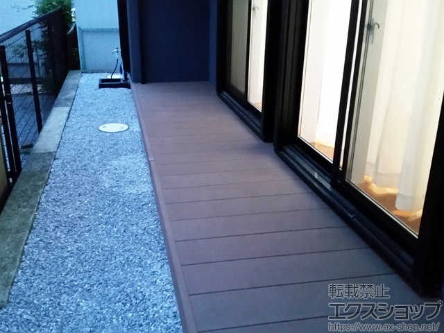 東京都町田市ののウッドデッキ リウッドデッキ 200 施工例